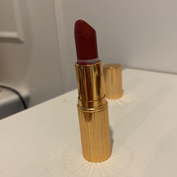 Charlotte Tilbury Matte  Lipstick- Color: Walk of Shame - Picture 2 of 4